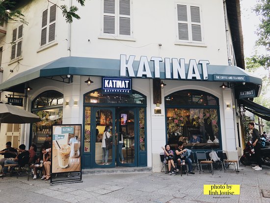 Katinat Saigon Kafe silently competes with The Coffee House - Highlands Coffee - Phuc Long in Ho Chi Minh City: Possessing a series of beautiful premises at major intersections, the same house with many famous F&B brands - Photo 2.