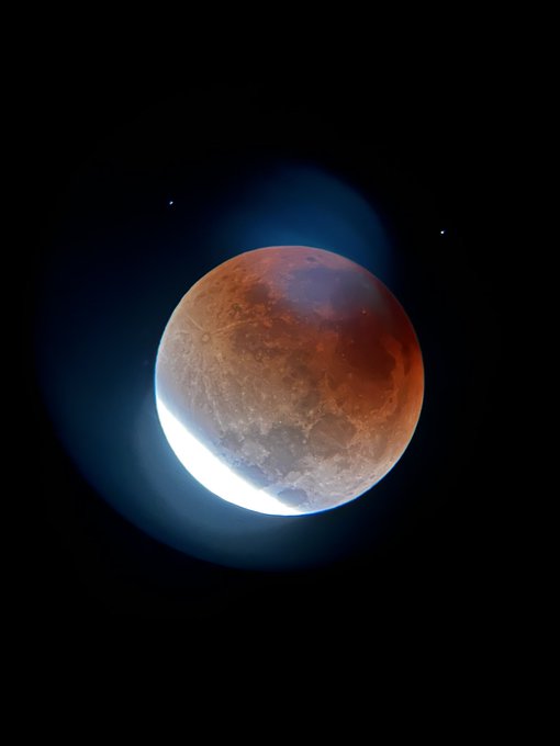 The first super lunar eclipse of the year: People are eager to watch Hang show off her beauty from all over the world - Photo 9.