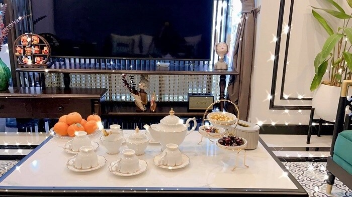 Bên trong căn hộ ‘độc thân’ của diễn viên Phương Oanh: Nội thất thiết kế theo phong cách Indochine, đặc biệt ưu ái màu xanh ngọc - Ảnh 4.