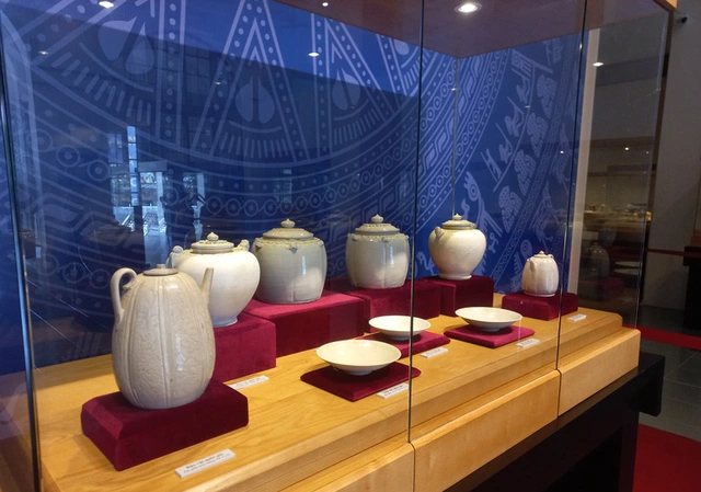 Chân dung nam chủ nhân duy nhất ở Hải Phòng sở hữu 9 bảo vật quốc gia làm từ gốm men trắng triều Lý, đạt tới đỉnh cao nghệ thuật chế tác - Ảnh 2.