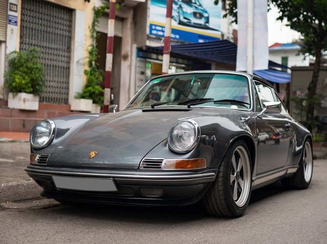The first 964-degree nostalgic Porsche 911 in Vietnam - Strange beasts to domestic players - Photo 1.