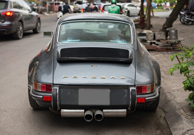 Porsche 911 đời 964 độ hoài cổ đầu tiên Việt Nam - Thú độ lạ lẫm với người chơi trong nước - Ảnh 12.