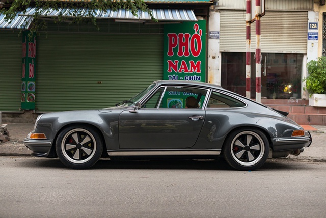 Porsche 911 đời 964 độ hoài cổ đầu tiên Việt Nam - Thú độ lạ lẫm với người chơi trong nước - Ảnh 9.