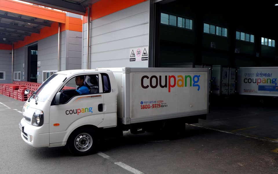 Phía sau gã khổng lồ Coupang Hàn Quốc: Trí tuệ nhân tạo lên ngôi, công nhân bị đối xử như đồ dùng một lần dưới sự trị vì của máy móc - Ảnh 5. Phía sau gã khổng lồ Coupang Hàn Quốc: Trí tuệ nhân tạo lên ngôi, công nhân bị đối xử như đồ dùng một lần dưới sự trị vì của máy móc - Ảnh 5.
