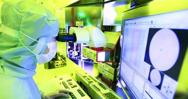 Một NGÀNH HỌC HOT hứa hẹn hơn cả Khoa học máy tính, chưa ra trường đã được doanh nghiệp săn đón, lương bổng tăng phi mã - Ảnh 1. Một NGÀNH HỌC HOT hứa hẹn hơn cả Khoa học máy tính, chưa ra trường đã được doanh nghiệp săn đón, lương bổng tăng phi mã - Ảnh 1.