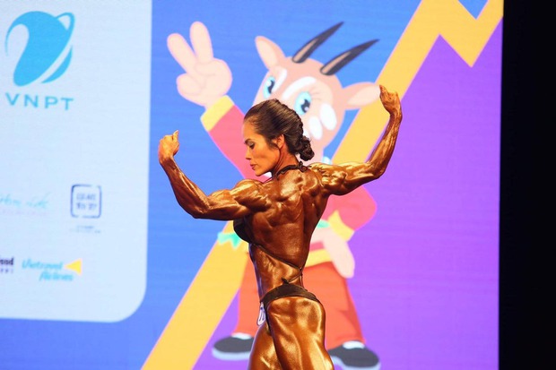  Lực sĩ Đinh Kim Loan: Cô gái quê nghèo vượt định kiến theo đuổi thể hình, 2 lần vô địch thế giới nhưng mất 16 năm mới có HCV SEA Games đầu tiên - Ảnh 5.