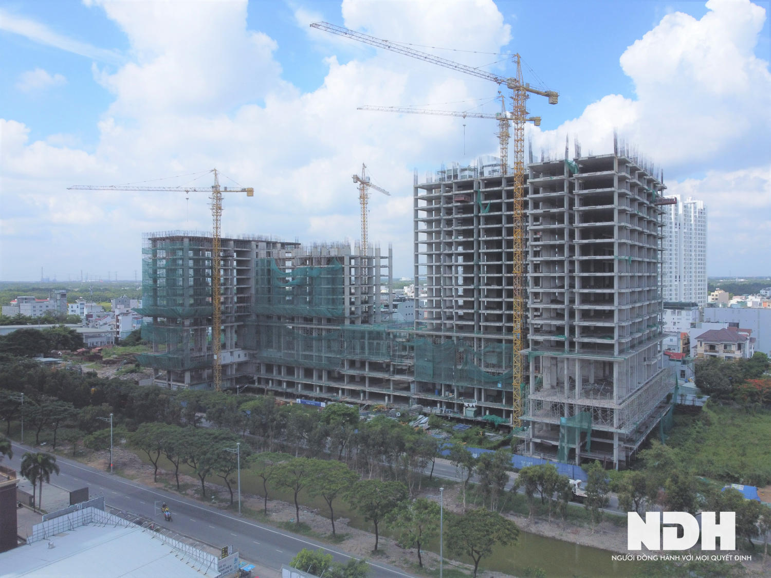 Loạt chung cư mọc dọc đường Nguyễn Hữu Thọ TP HCM - Ảnh 12.