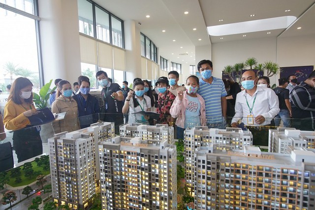 The real estate market around the city.  HCM: More than 65% of buyers are for investment - Photo 1.