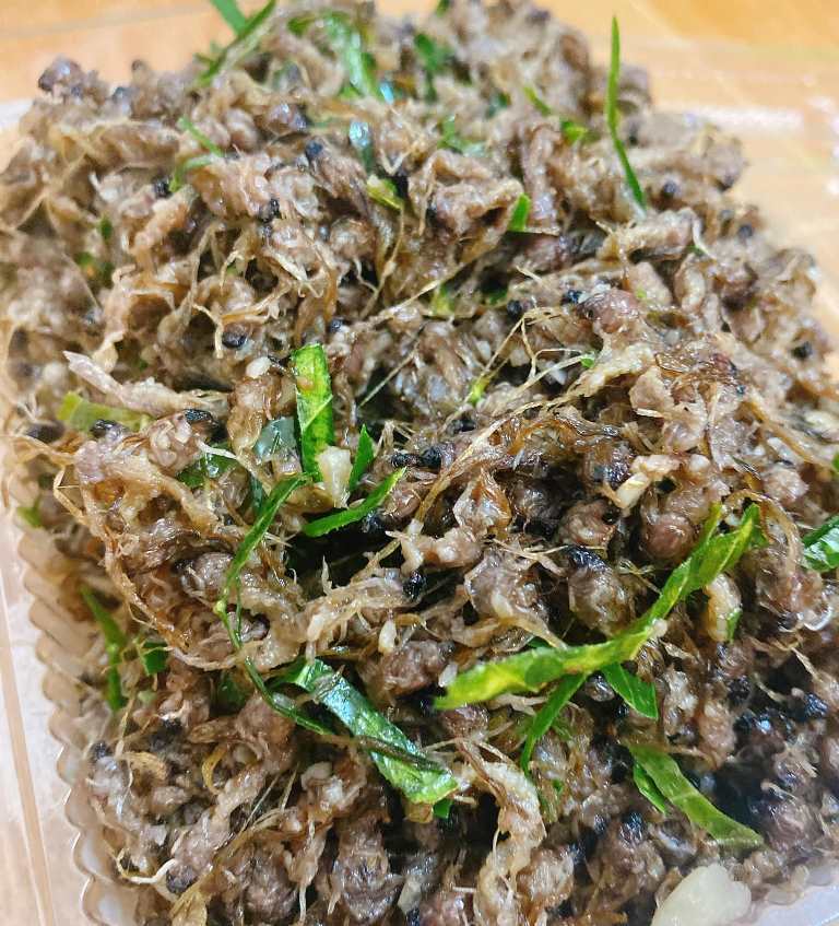 Thứ đặc sản hiếm c&oacute;, &iacute;t người biết ở H&agrave; Nội, rang l&aacute; chanh, x&agrave;o rau b&iacute;, thả  lẩu ngon hết nấc, người b&aacute;n hết v&egrave;o cả đ&ocirc;i tạ