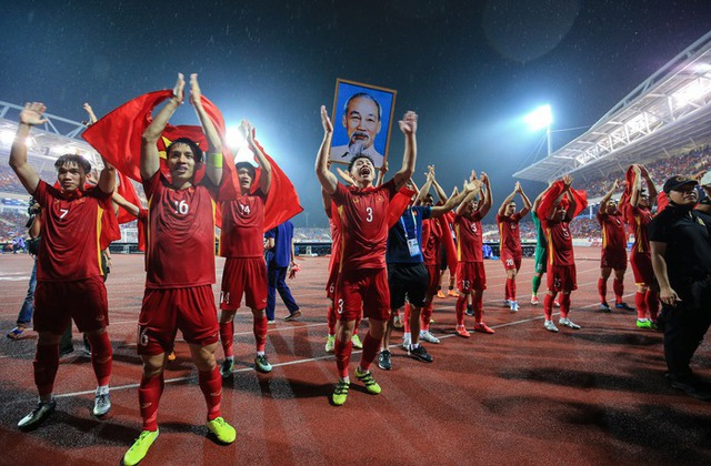 The owner of the golden goal defeated Thailand's U23 Nham Manh Dung: 