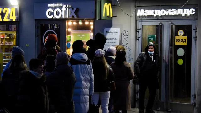 Leaving Russia, McDonald's put an end to an iconic era that lasted for 32 years - Photo 1.