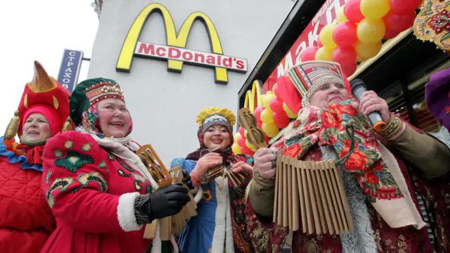 Leaving Russia, McDonald's put an end to an iconic era that lasted for 32 years - Photo 3.