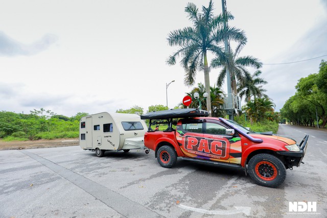 Người Hà Nội chi gần tỷ đồng mua xe kéo cắm trại - Ảnh 3.