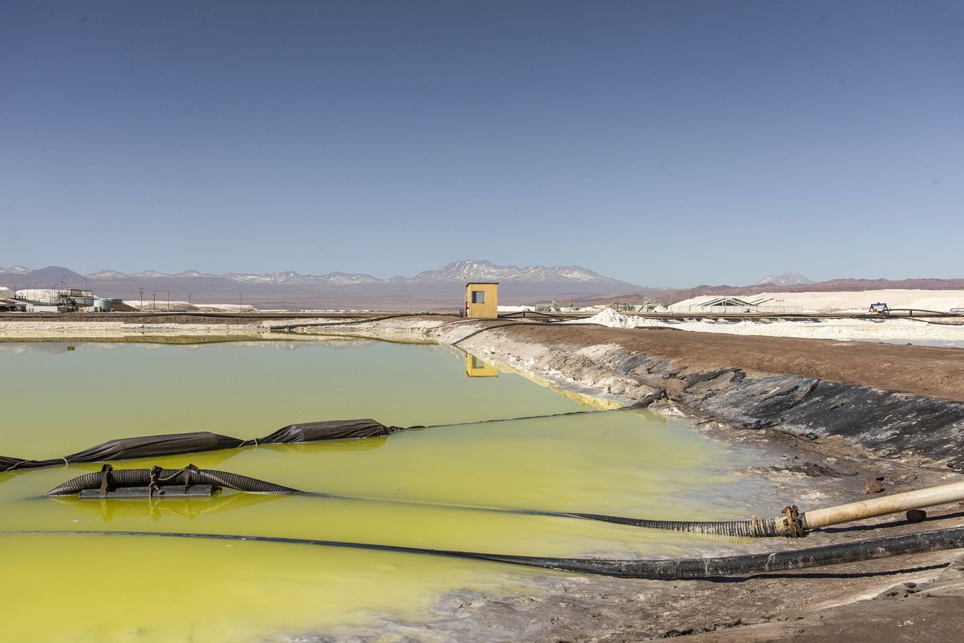Khủng hoảng lithium nghiêm trọng: Bão giá tăng 500% chỉ sau 1 năm, nguy cơ thâm hụt vĩnh viễn khiến chính phủ đỏ mắt tìm nguồn cung trữ mỏ mới - Ảnh 4.