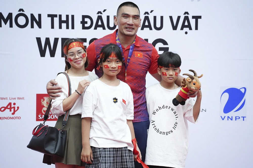 Người khổng lồ