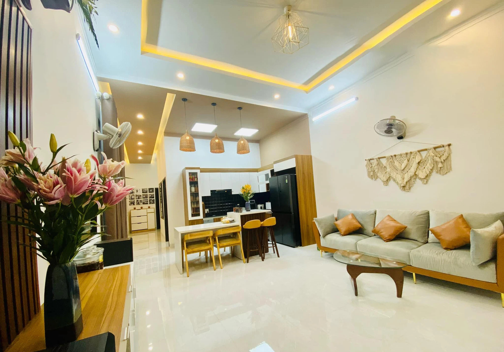 Khoe nhà sương sương được 25k lượt yêu thích, vợ chồng ở Đắk Lắk mạnh tay bóc giá luôn từng món để chiều lòng cộng đồng mạng - Ảnh 2.