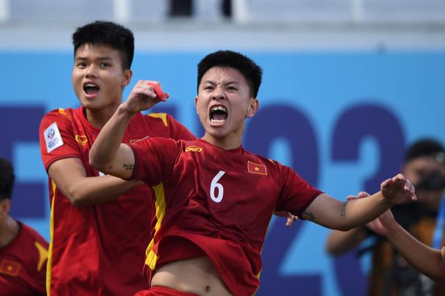 U23 Việt Nam và hành trình đầy cảm xúc tại VCK U23 châu Á: Bước phiêu lưu đầu tiên của những chiến binh sao vàng dưới triều đại mới, lời chia tay chưa bao giờ ngọt ngào đến vậy! - Ảnh 3.