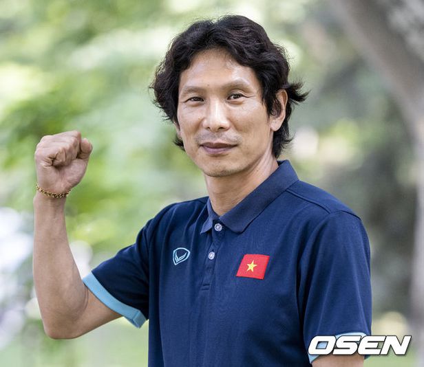Answering the Korean newspaper, coach Gong Oh-kyun revealed a special reason to replace Coach Park with U23 Vietnam - Photo 1.