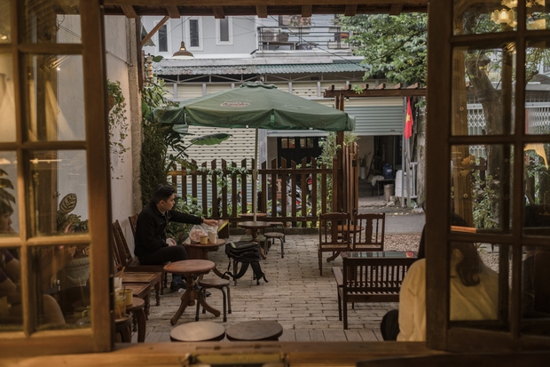 Những địa điểm xứ Huế đang được check-in rần rần mùa hè này: Đừng quên mặc cổ phục chụp ảnh và ghé loạt cà phê đậm chất thơ - Ảnh 32.