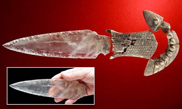 Dao găm pha lê, ma thuật 5.000 năm tuổi được tìm thấy tại Tây Ban Nha - Ảnh 2.