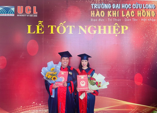  Tốt nghiệp đại học ngành ngôn ngữ ở tuổi 51, Hoàng Mập: Tôi học để làm gương cho con cái  - Ảnh 3.