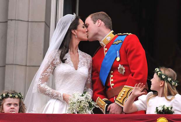 Những đám cưới hoành tráng và đẹp nhất thế kỷ của giới Hoàng gia cho đến tài phiệt, minh tinh - Ảnh 5.