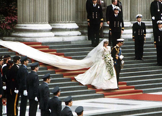Những đám cưới hoành tráng và đẹp nhất thế kỷ của giới Hoàng gia cho đến tài phiệt, minh tinh - Ảnh 6.