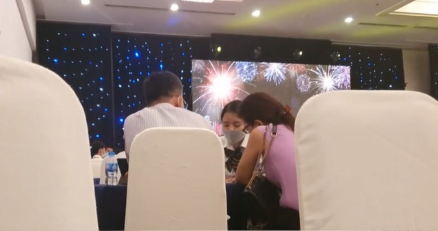 Chiêu trò làm giá đất của cò môi giới - Ảnh 1. Chiêu trò làm giá đất của cò môi giới - Ảnh 1.