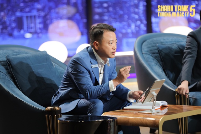  Shark Bình: “Ở Shark Tank không chỉ có hiện tượng startup tự định giá cao mà còn chém gió về năng lực bản thân, doanh nghiệp cao vút lên để thu hút sự chú ý”  - Ảnh 3.