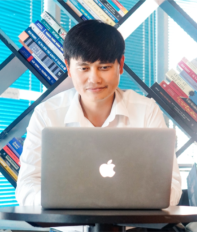  CEO “lò luyện code siêu tốc” kể chuyện đưa hàng ngàn người Việt thất nghiệp, trái ngành trở thành lập trình viên - Ảnh 10.