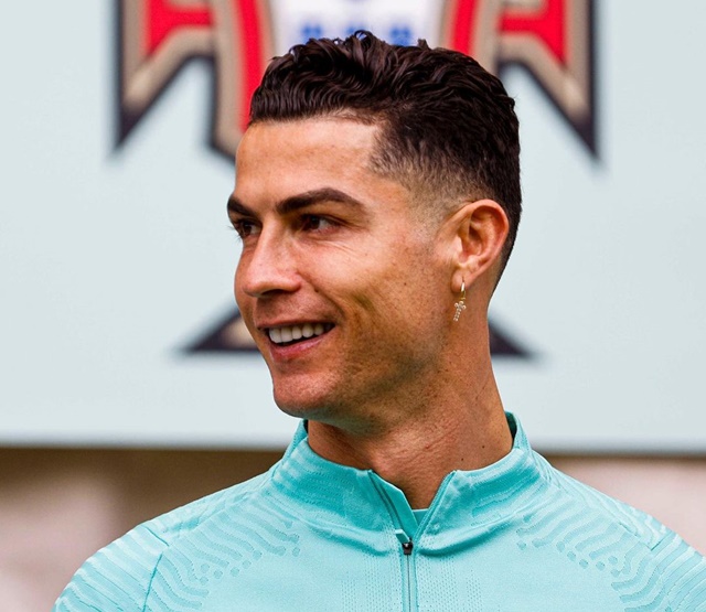 Cristiano Ronaldo rao bán chuyên cơ 20 triệu USD - Ảnh 1.