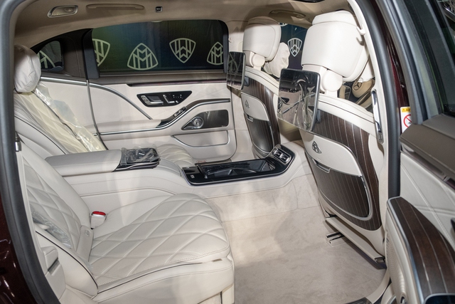  Ngồi thử Mercedes-Maybach S 680 giá 16 tỷ đồng tại Việt Nam: Đóng mở cửa như Rolls-Royce, ghế ông chủ có thể biến thành giường  - Ảnh 14.