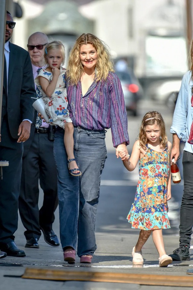 Dàn sao Những Thiên Thần Của Charlie sau 2 thập kỷ: Cameron Diaz trở lại dù nghỉ hưu, minh tinh gốc Á thành hiện tượng - Ảnh 16. Dàn sao Những Thiên Thần Của Charlie sau 2 thập kỷ: Cameron Diaz trở lại dù nghỉ hưu, minh tinh gốc Á thành hiện tượng - Ảnh 16.