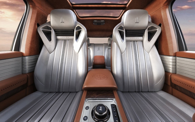  Rolls-Royce Cullinan thêm sang trọng với gói độ của Carlex Design  - Ảnh 4.