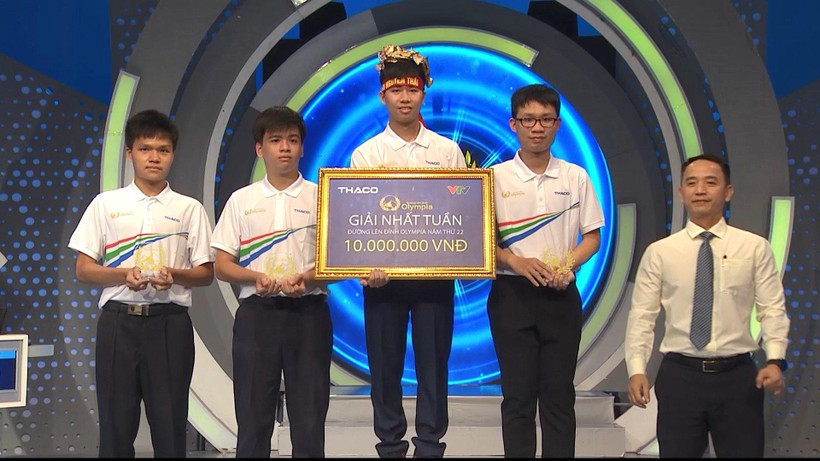 Nam sinh Hải Dương ngược dòng giành vòng nguyệt quế Olympia - Ảnh 1. Nam sinh Hải Dương ngược dòng giành vòng nguyệt quế Olympia - Ảnh 1.
