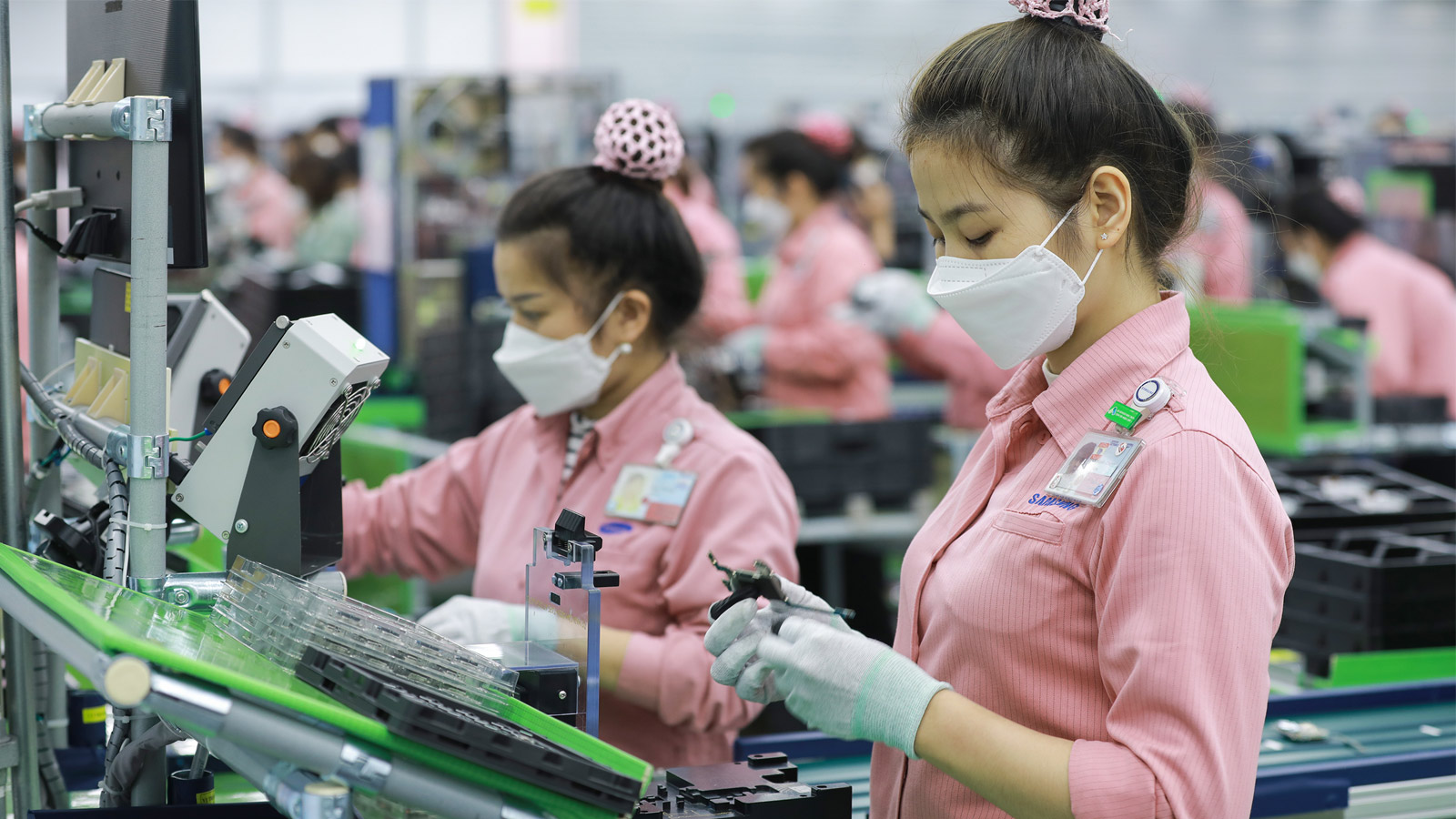 Việt Nam vươn lên trở thành 'cứ điểm' sản xuất điện thoại toàn cầu - Ảnh 1.