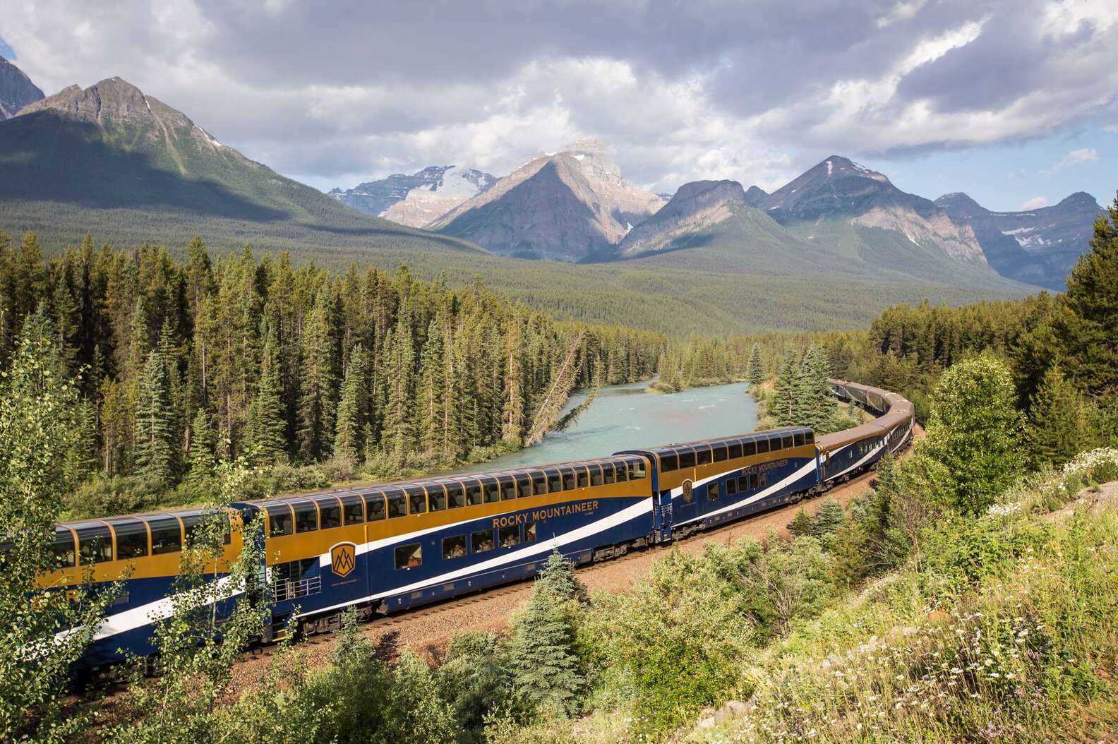 8 cung đường sắt với cảnh đẹp ấn tượng và trải nghiệm sang trọng nhất thế giới - Ảnh 7.