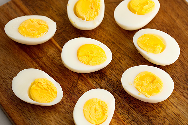 7 lý do giúp trứng được mệnh danh là thực phẩm lành mạnh nhất có thể ăn mỗi ngày - Ảnh 2.