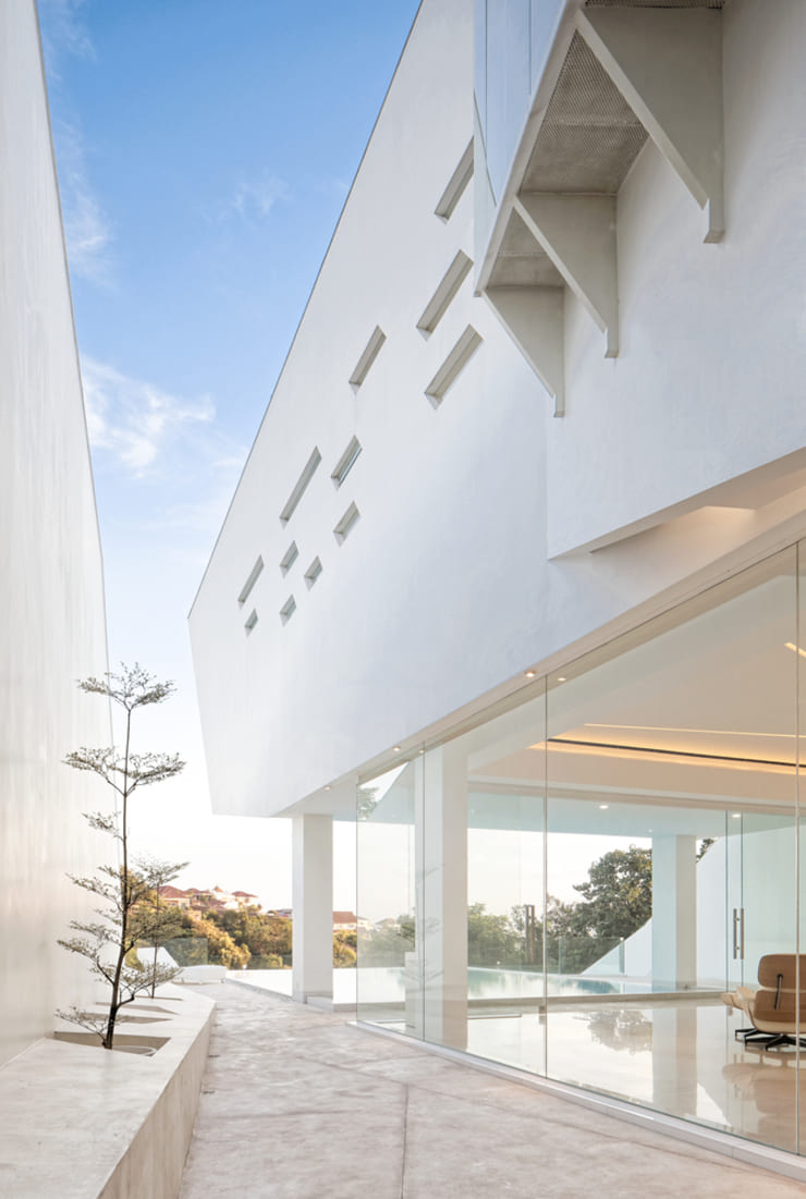 Ấn tượng biệt thự thiết kế từ cảm hứng hình học không gian "cheo leo" trên sườn đồi - Ảnh 6.