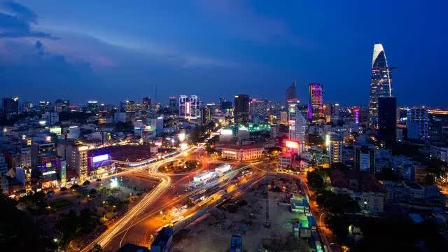 Nền kinh tế Việt Nam được đánh giá là 'điểm sáng' giữa những biến động trong khu vực - Ảnh 1.