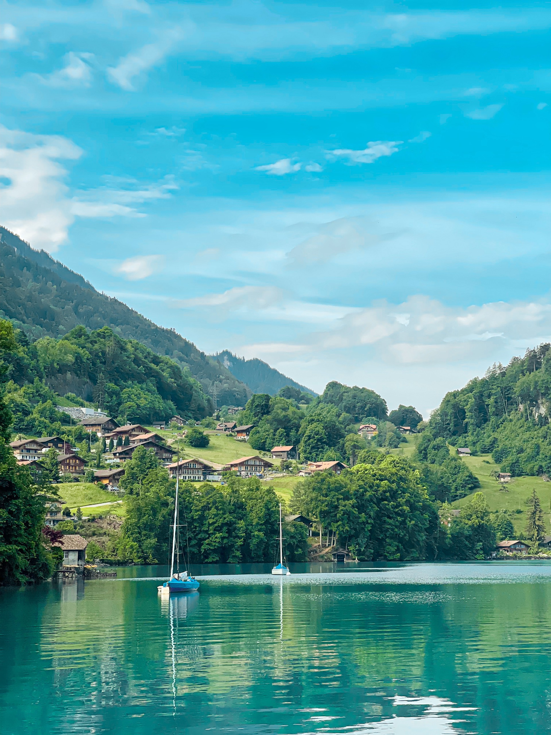 Ngôi làng nhỏ dân số chỉ khoảng 400 người, đẹp nức tiếng ở Thuỵ Sĩ ...