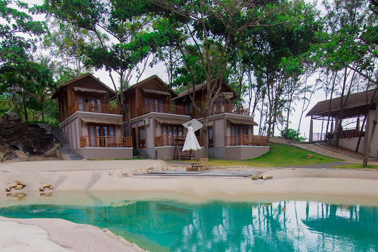 Resort được mệnh danh là “hòn ngọc bí ẩn” của Quy Nhơn, đặc biệt có bể bơi nước mặn lớn nhất Việt Nam - Ảnh 3.
