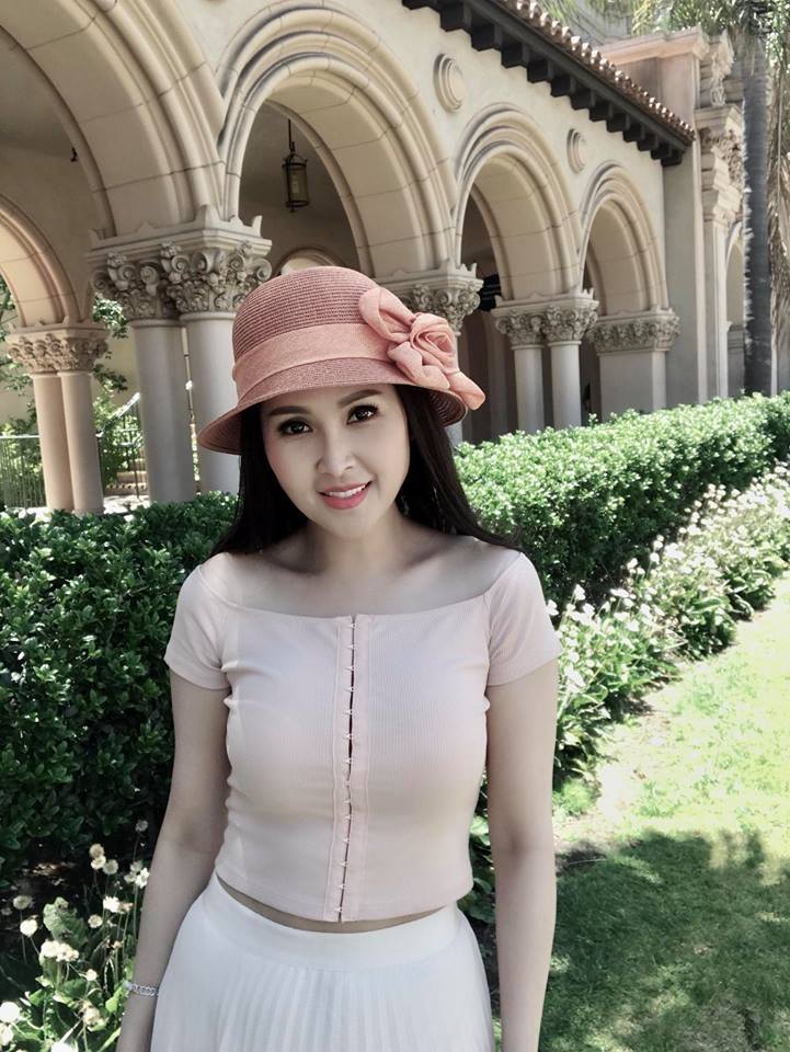 'Gái nhảy' Minh Thư sau 17 năm: Làm mẹ đơn thân, trẻ trung ở tuổi U50 - Ảnh 6. 'Gái nhảy' Minh Thư sau 17 năm: Làm mẹ đơn thân, trẻ trung ở tuổi U50 - Ảnh 6.