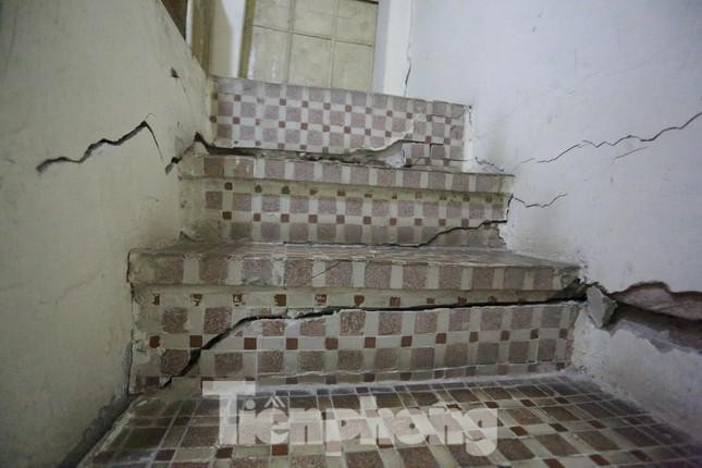 Nhà dân 'nứt toác' bên dự án dự án metro Hà Nội: Chủ đầu tư lý giải gì? - Ảnh 3. Nhà dân 'nứt toác' bên dự án dự án metro Hà Nội: Chủ đầu tư lý giải gì? - Ảnh 3.