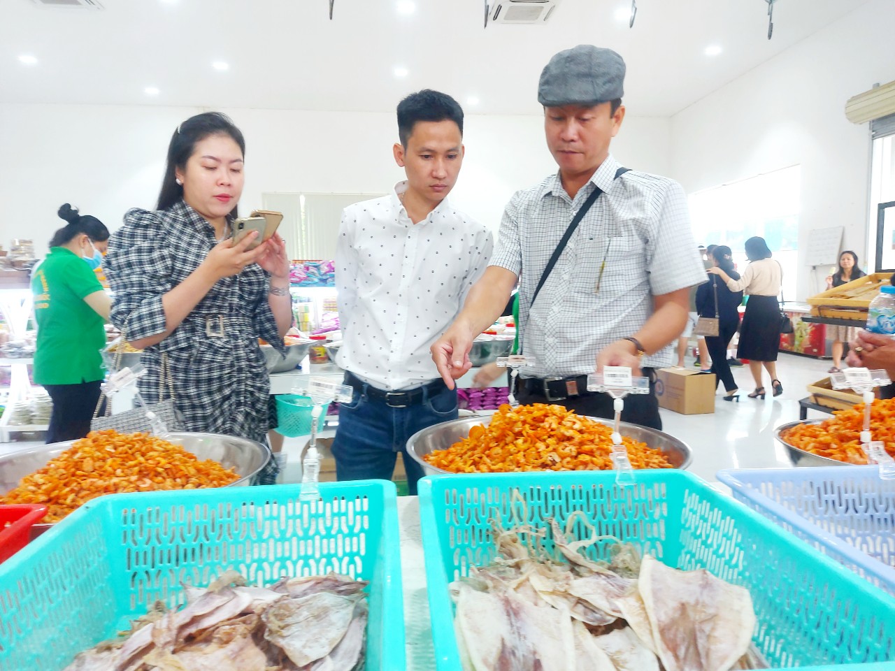 Đưa khô lóc đồng, cá cơm, tiêu, trà mãng cầu... đạt chuẩn vô siêu thị Phú Quốc - Ảnh 5.