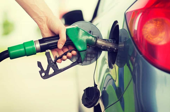 Hôm nay, giá xăng trong nước có giảm lần thứ 6 liên tiếp? - Ảnh 1.