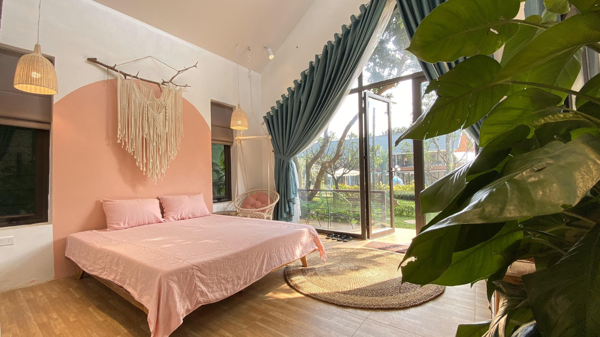 4 khu resort, villa gần Hà Nội cho cả gia đình nghỉ ngơi dịp lễ 2/9 đang được giảm giá - Ảnh 6.