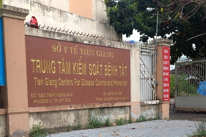 Công an điều tra các gói thầu của CDC Tiền Giang với Công ty Việt Á - Ảnh 1.