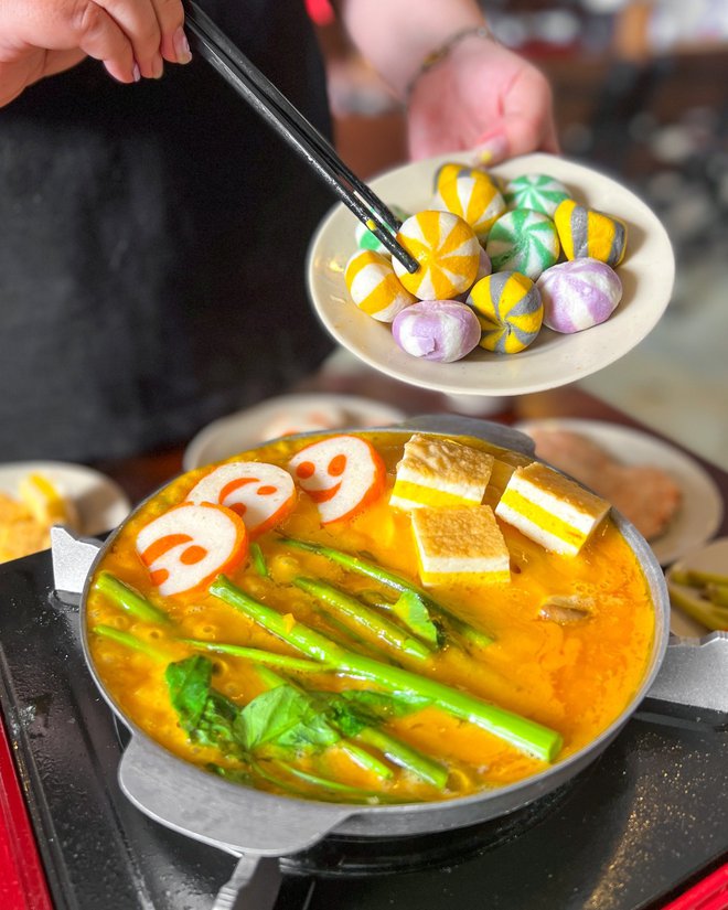 Những quán lẩu ngon, rẻ mà dân văn phòng TP.HCM quen chân sau giờ tan tầm - Ảnh 16. Những quán lẩu ngon, rẻ mà dân văn phòng TP.HCM quen chân sau giờ tan tầm - Ảnh 16.