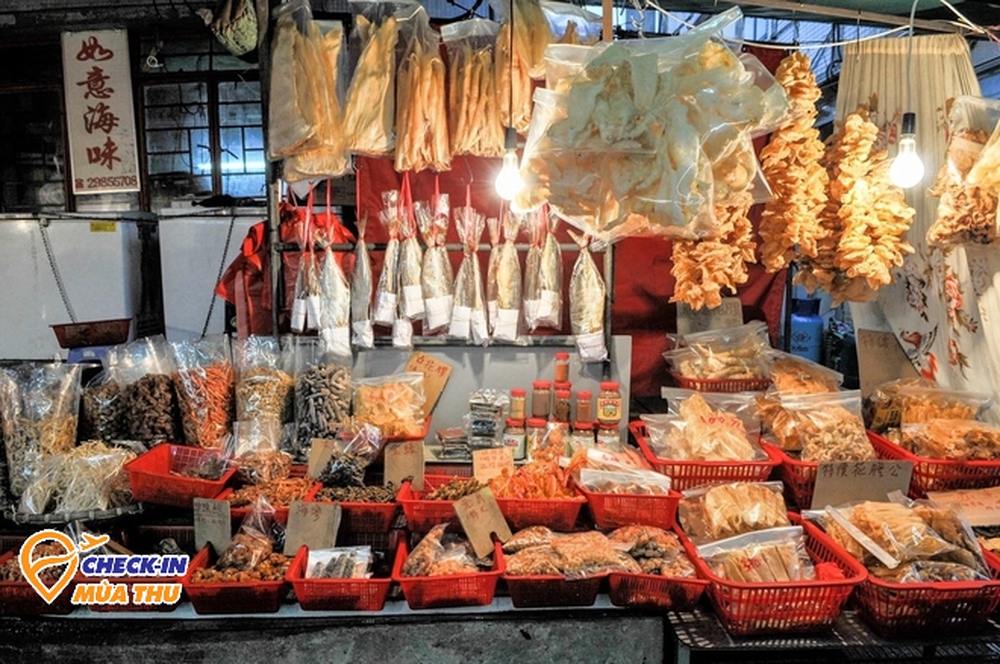 Ghé thăm làng chài cổ 300 tuổi ở Hong Kong: Thắp sáng 2500 chiếc đèn lồng dịp Trung thu - Ảnh 11.